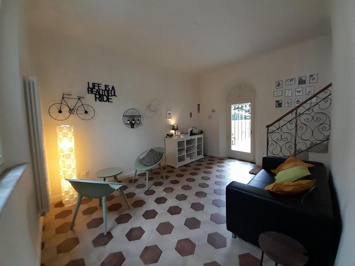 B&B Villino Luschi Pisa Centro Exterior photo